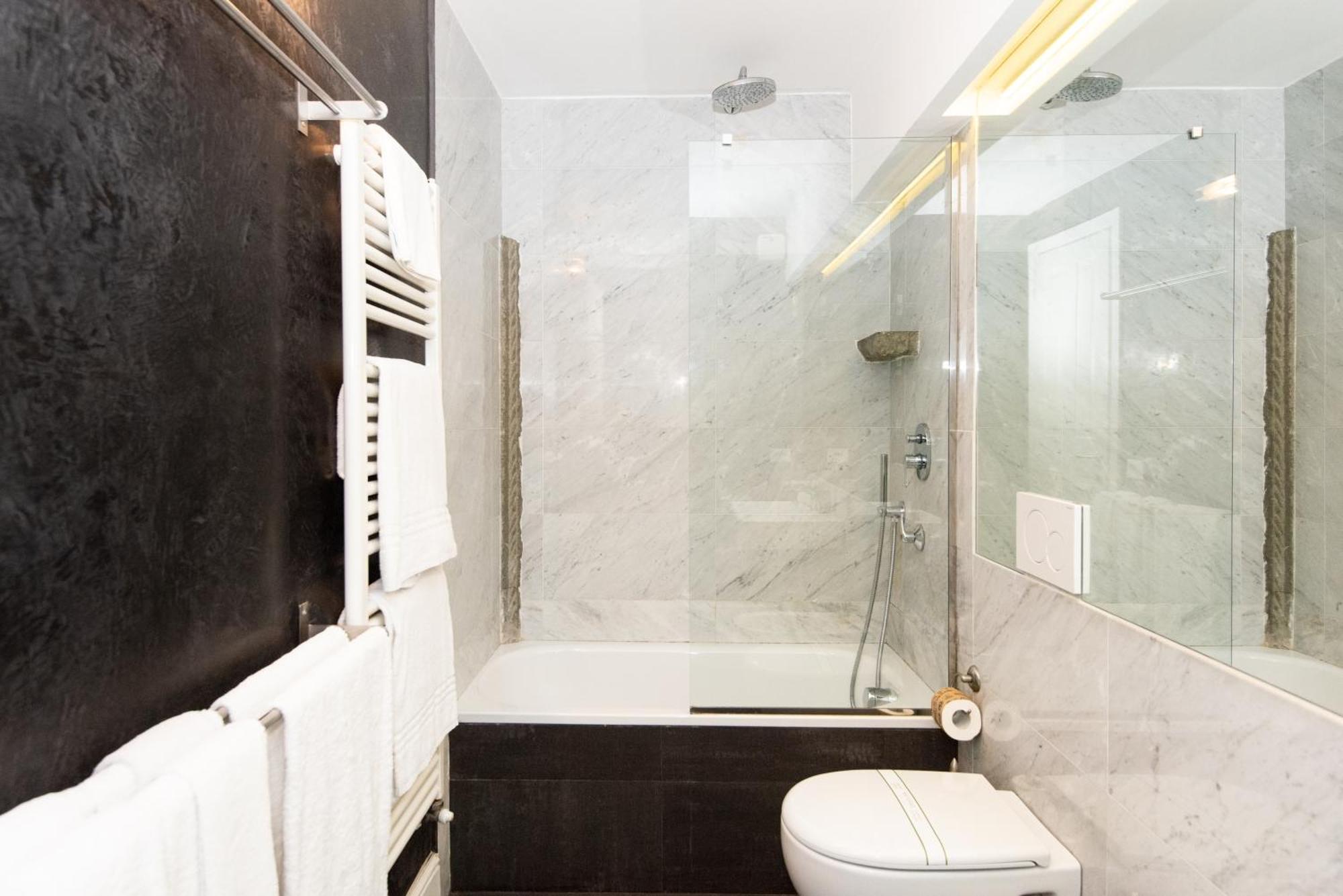 Lucrezia Apartment By Firenze Prestige ภายนอก รูปภาพ